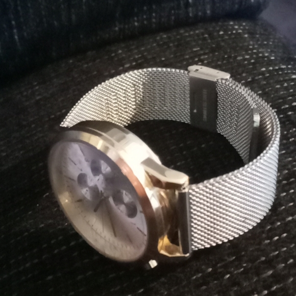 Steve Madden mesh band watch unisex - Picture 2 of 3